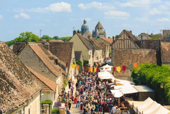 Le Gite Entre Val Et Rose Provins Exteriér fotografie